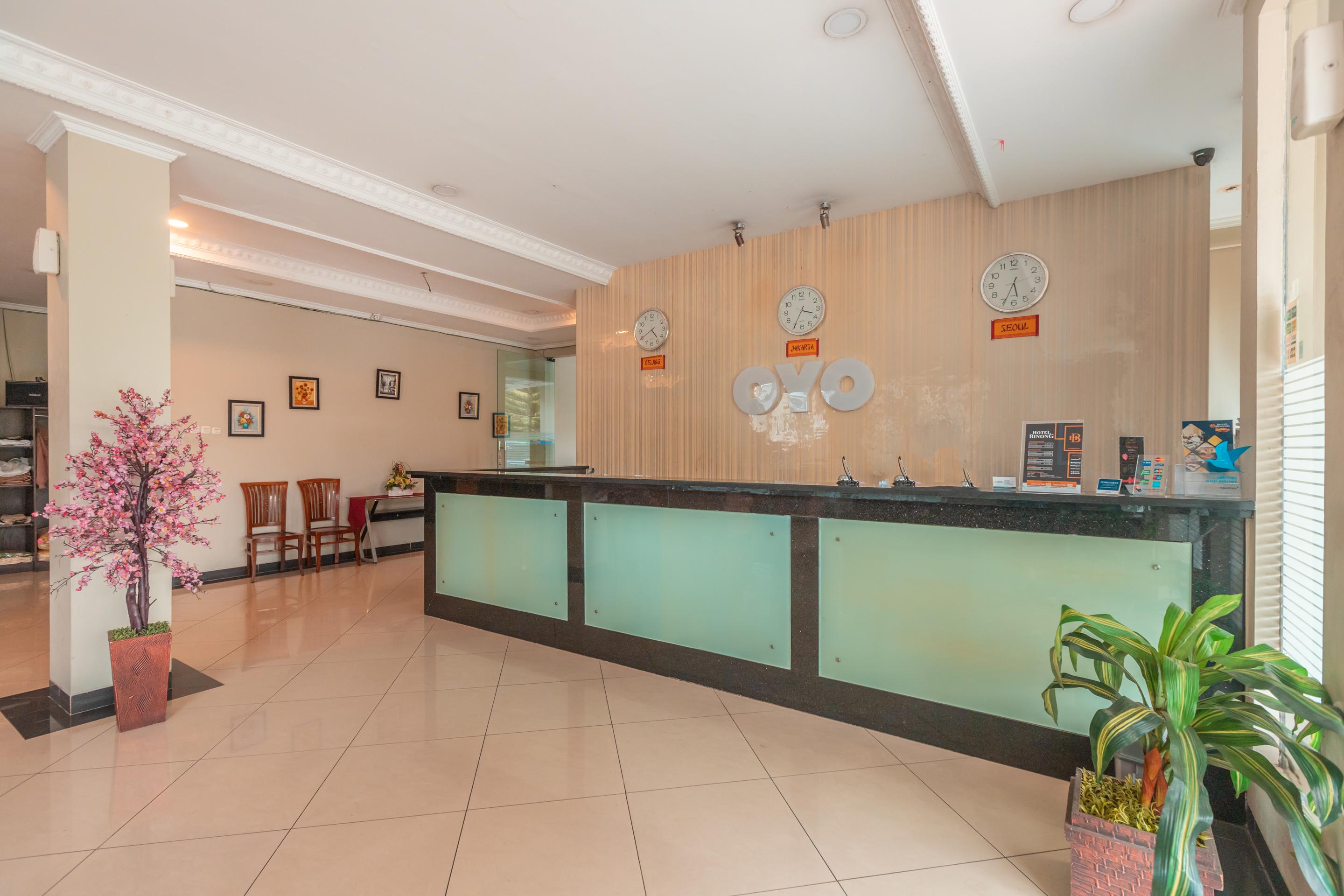 Vaccinated Staff - Oyo Flagship 2131 Hotel Binong Tangerang Exterior foto
